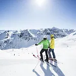 Explorer Oberstdorf Hotel 4*